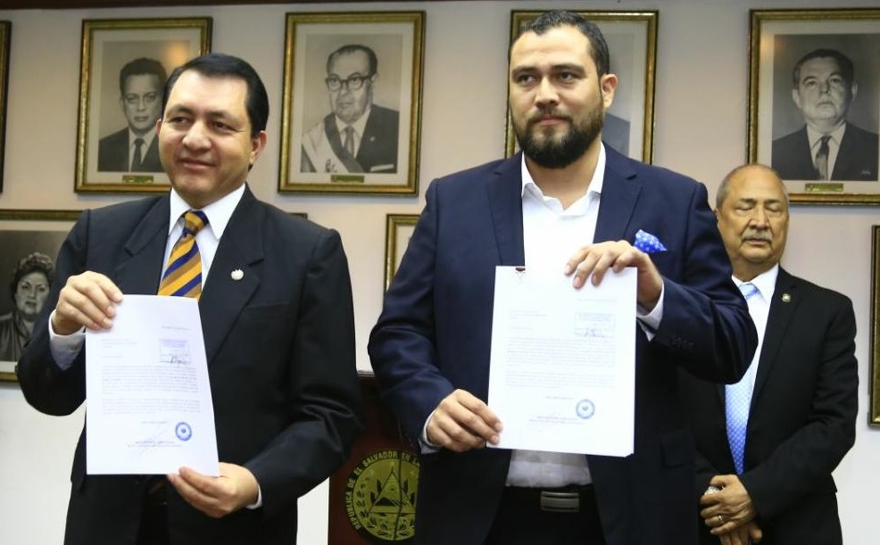 Gobierno busca que salvadoreños en el exterior puedan votar en elecciones de 2021 gobierno-busca-que-salvadorenos-en-el-exterior-puedan-votar-en-elecciones-de-2021